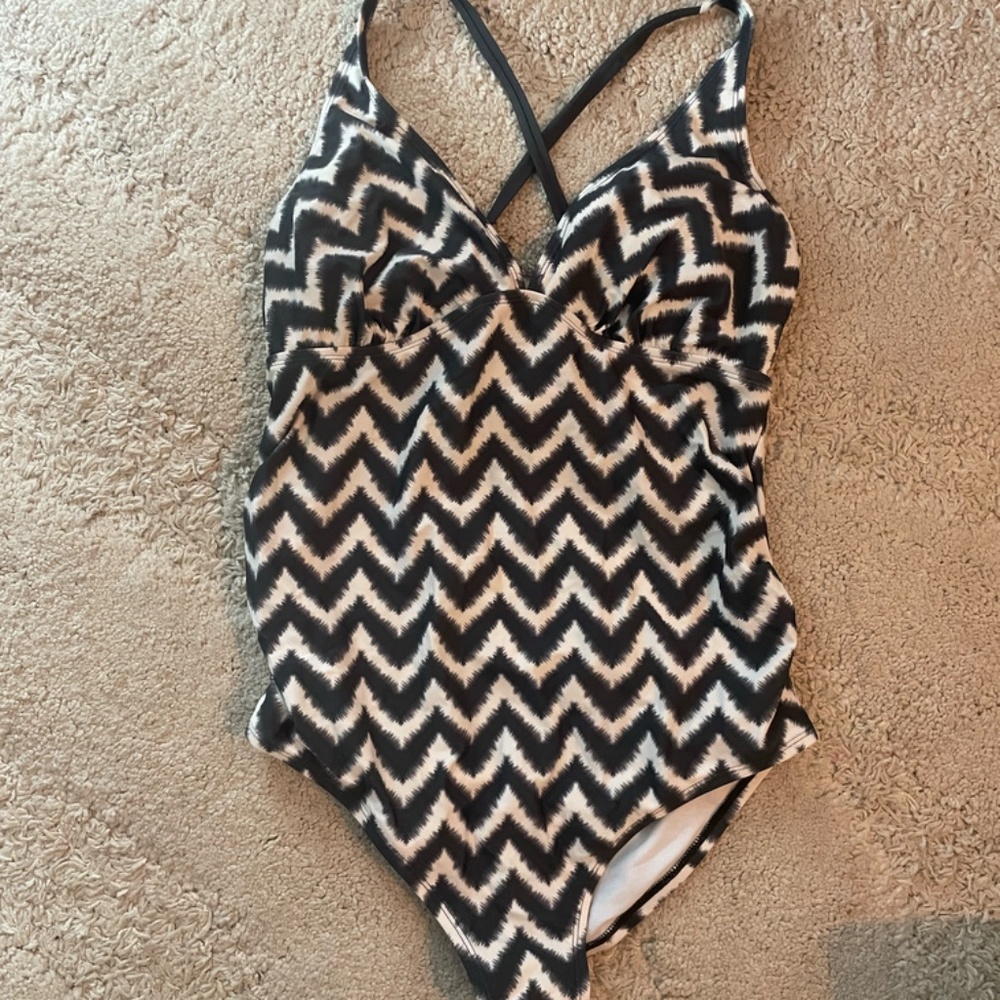 maternity swimsuit